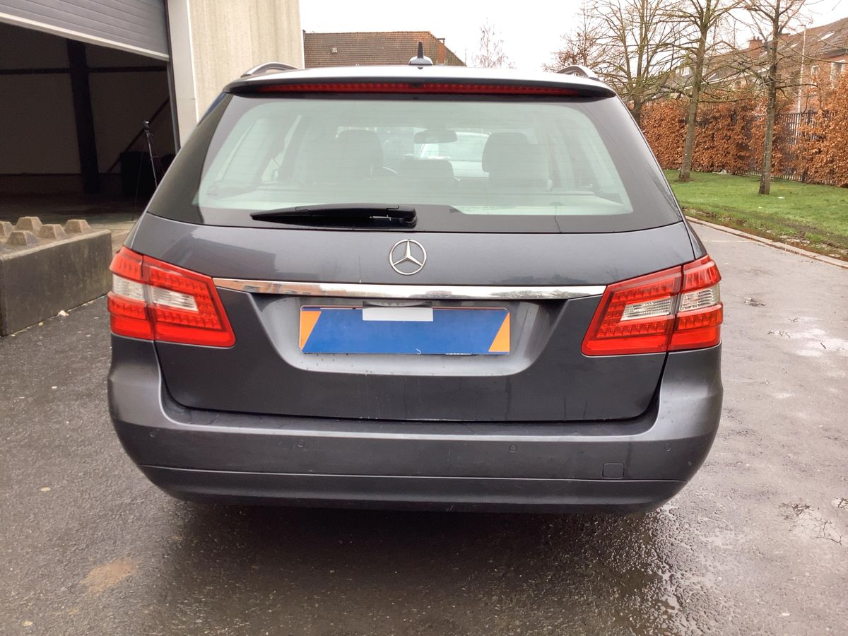Mercedes-Benz E-Klasse 2012 — photo 8