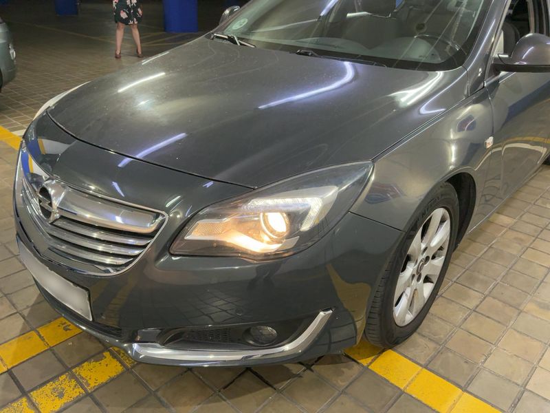 Opel Insignia 2.0 CDTI Selective — zdjęcie 2