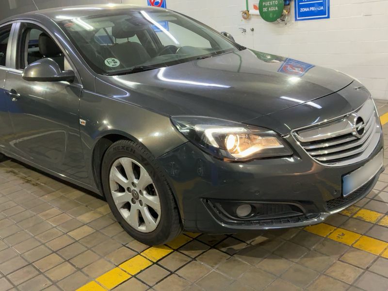 Opel Insignia 2.0 CDTI Selective — zdjęcie 8