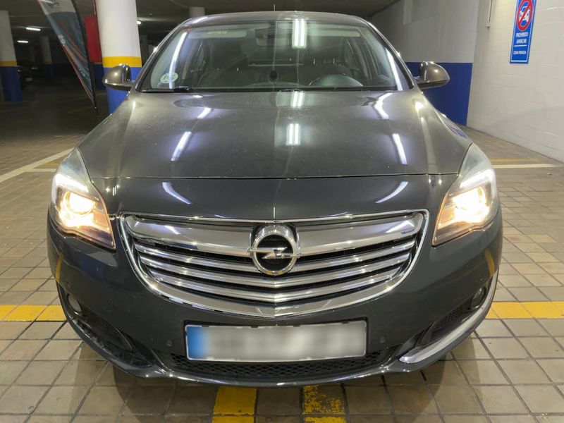 Opel Insignia 2.0 CDTI Selective — zdjęcie 9