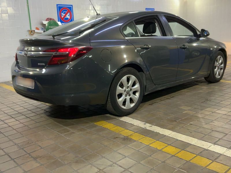 Opel Insignia 2.0 CDTI Selective — zdjęcie 6