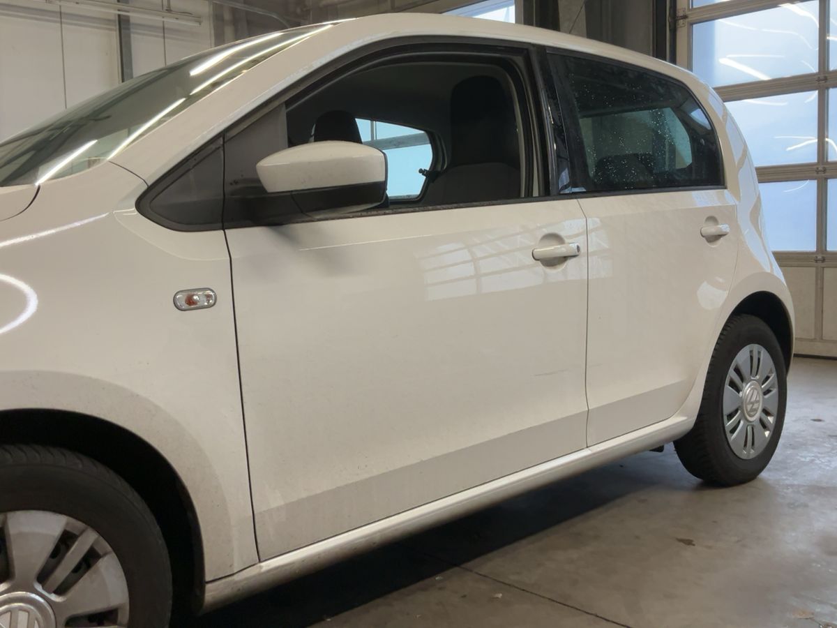 Volkswagen up! 1.0 Move up!