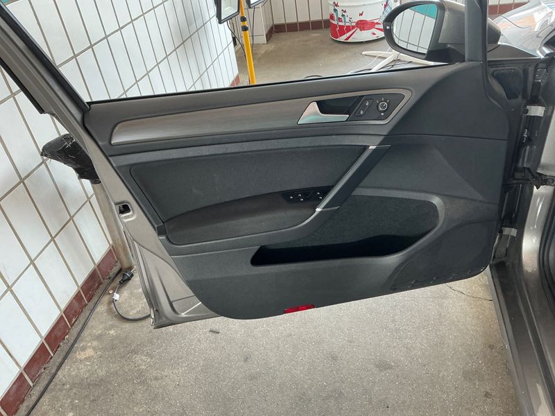 Volkswagen Golf VII 1.2 TSI Comfortline BlueMotion Tech 2013 – снимка 27