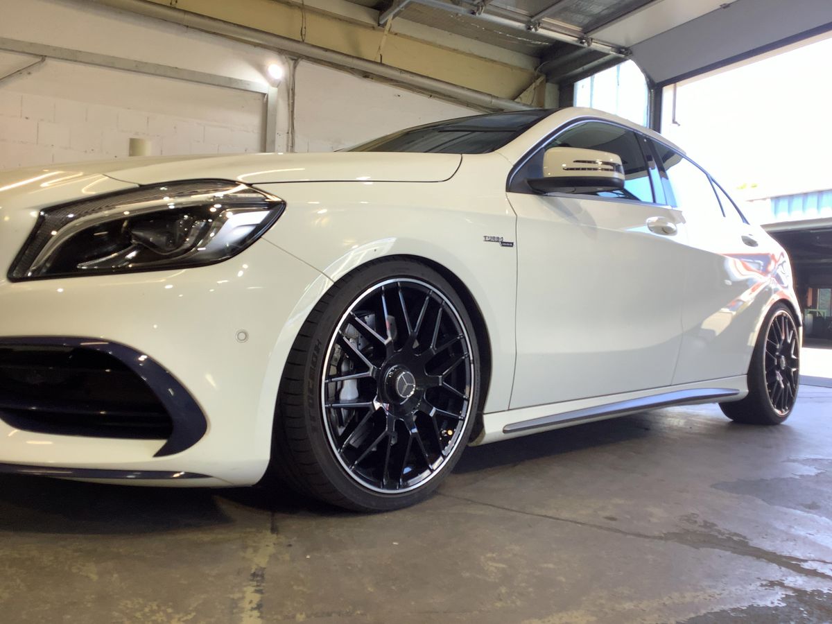 Mercedes-Benz A-Klasse A 45 AMG 4Matic Sport