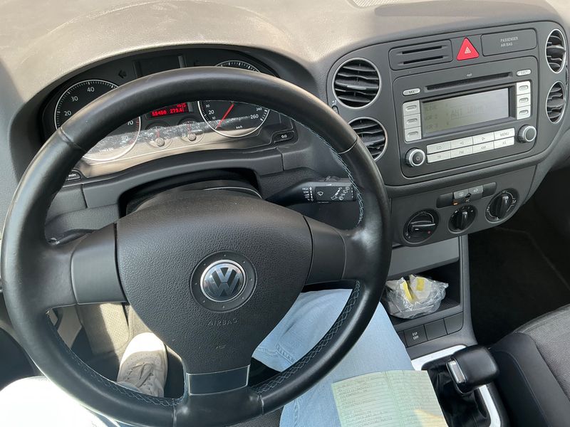 Volkswagen Golf V Plus 1.6 Tour — zdjęcie 12