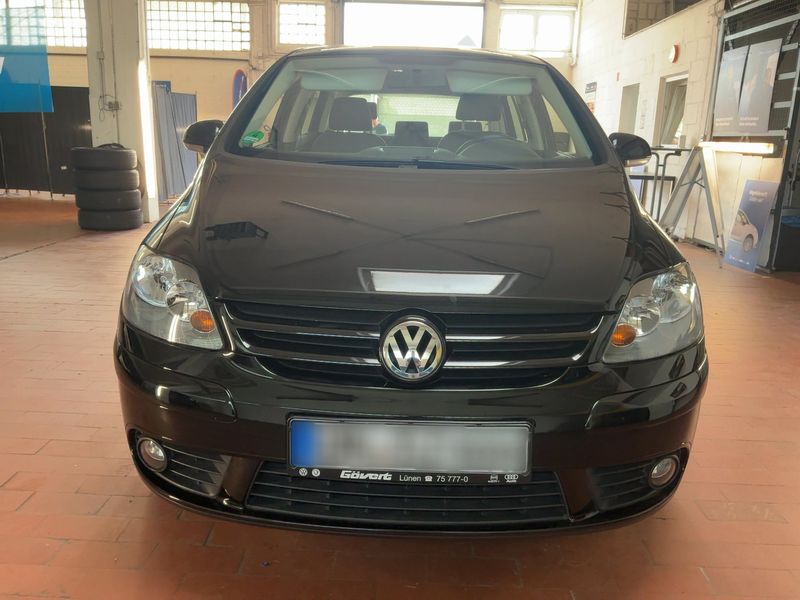 Volkswagen Golf V Plus 1.6 Tour — zdjęcie 9