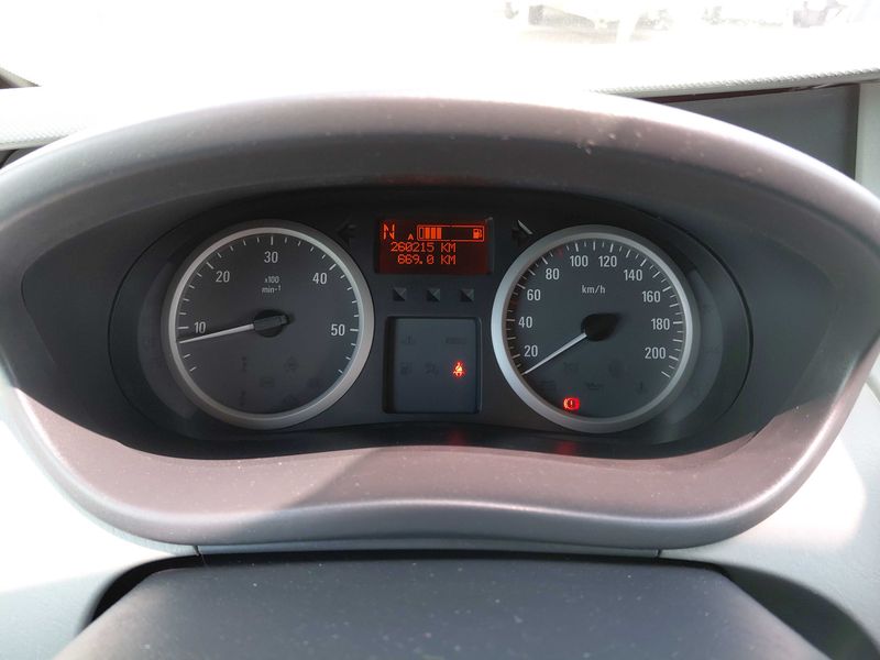 Opel Vivaro 2.5 CDTI Tour Cosmo — zdjęcie 12