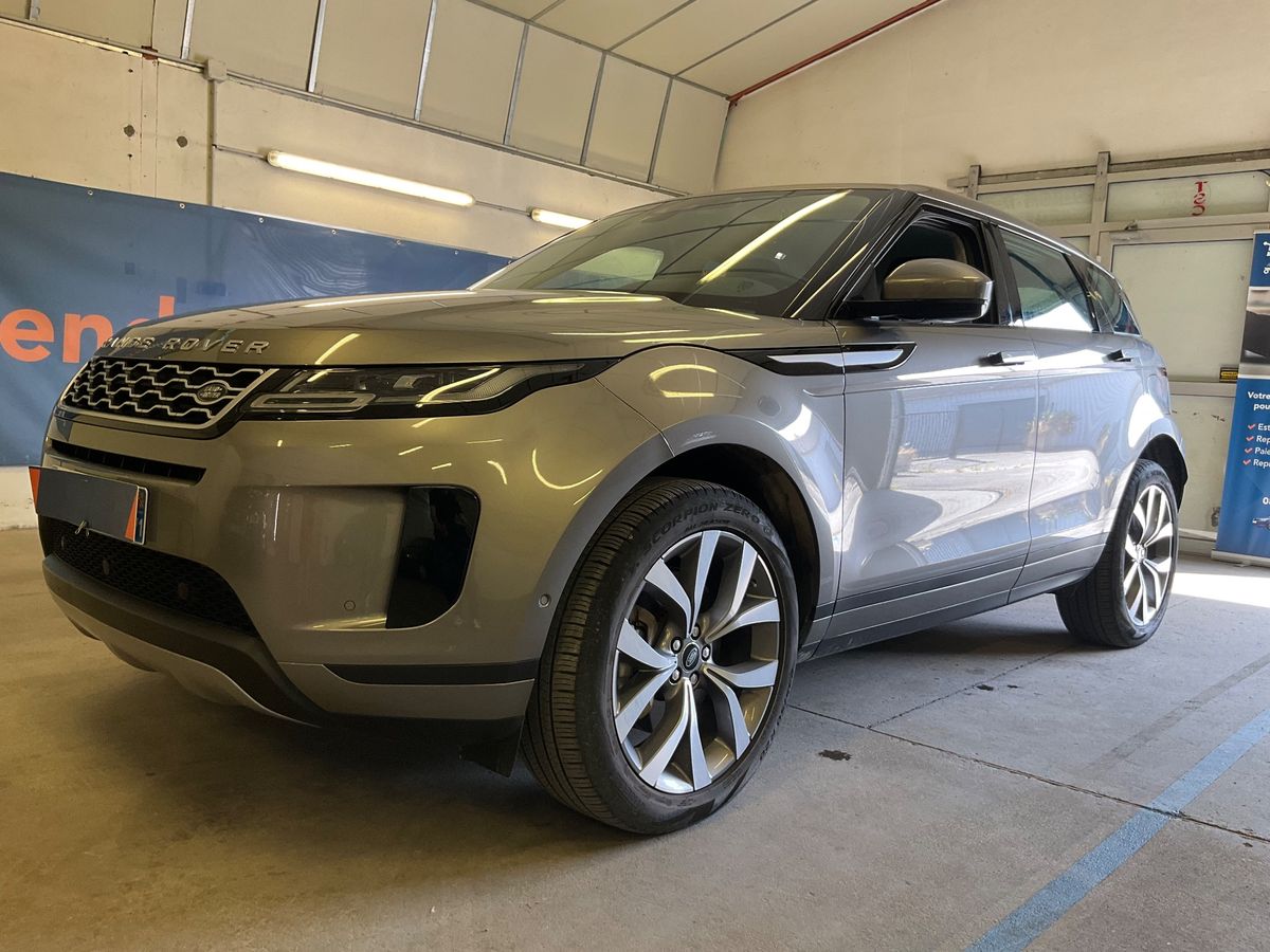 Land Rover Evoque P300e Hybrid SE