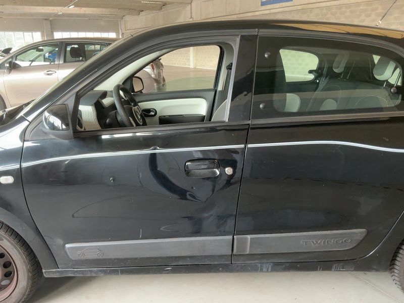 Renault Twingo 1.0 SCe Zen — zdjęcie 4