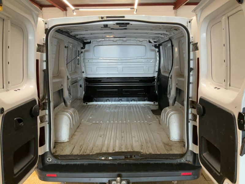 Renault Trafic 1.6 dCi Energy L1H2 2,9t Komfort — zdjęcie 10