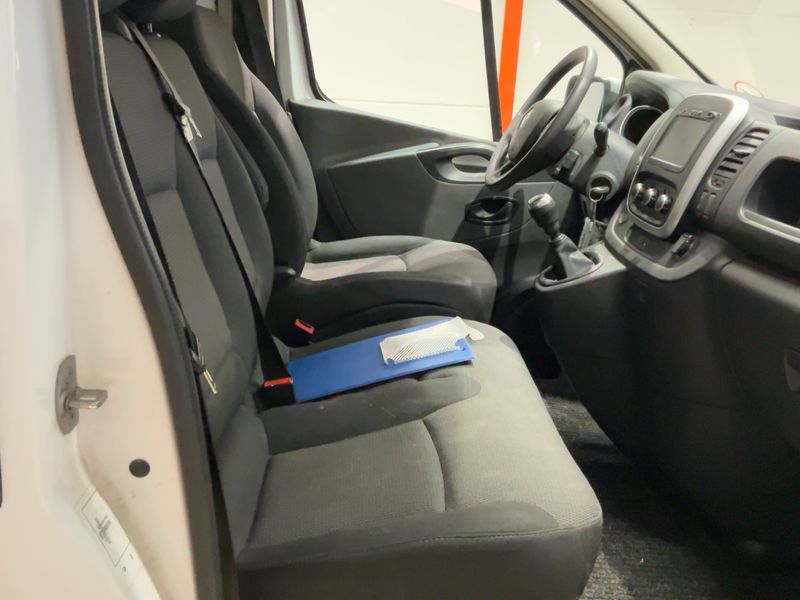 Renault Trafic 1.6 dCi Energy L1H2 2,9t Komfort — zdjęcie 11