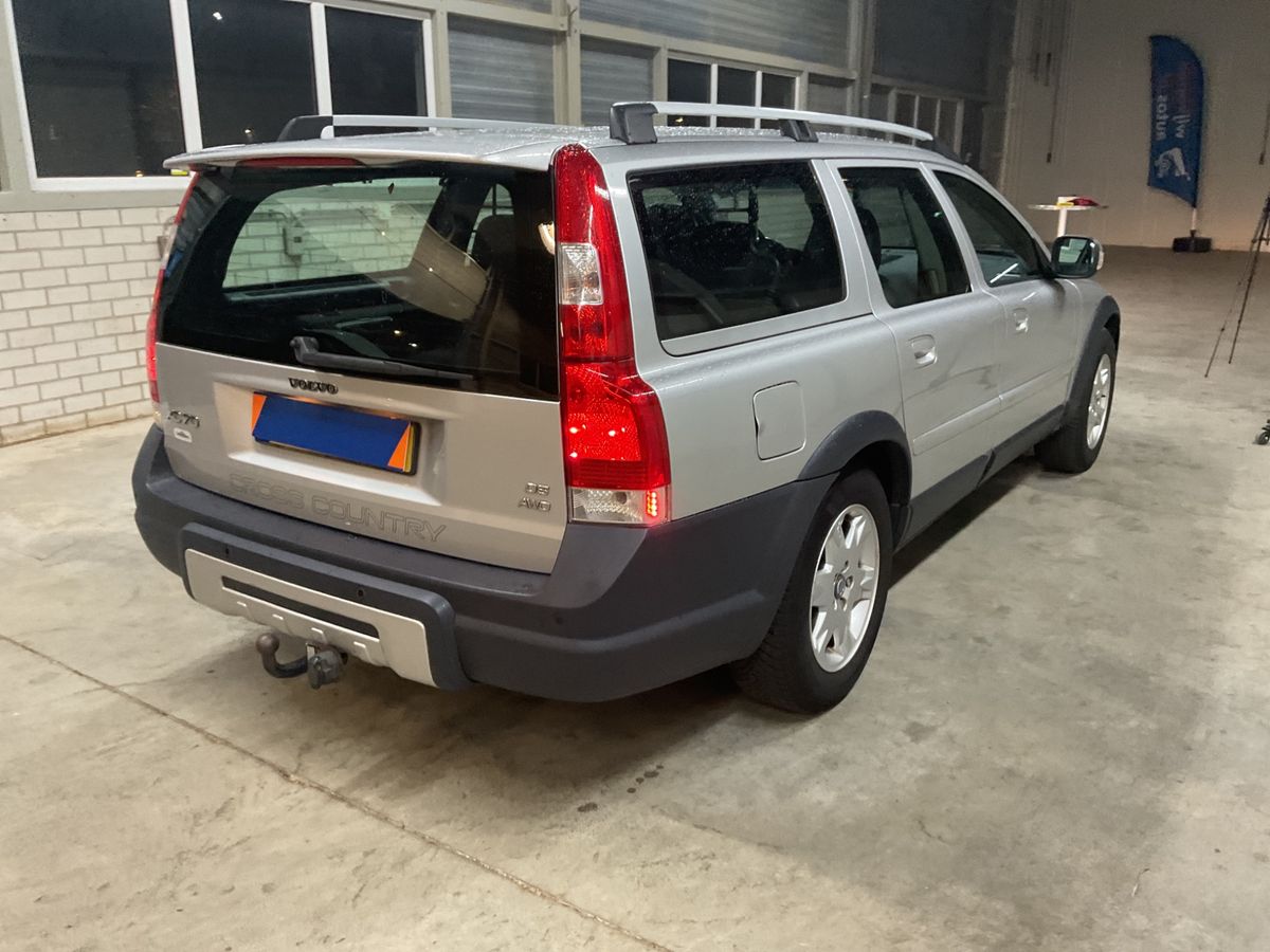 Volvo XC70 2.4 D5 Momentum AWD