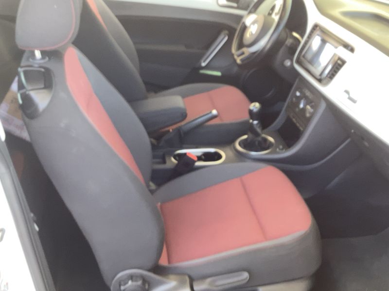 Volkswagen Beetle 1.2 TSI Design — zdjęcie 11
