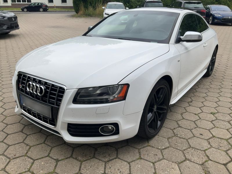 Audi S5 4.2 V8 FSI quattro
