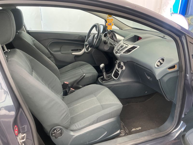 Ford Fiesta 1.4 TDCi Titanium — zdjęcie 3