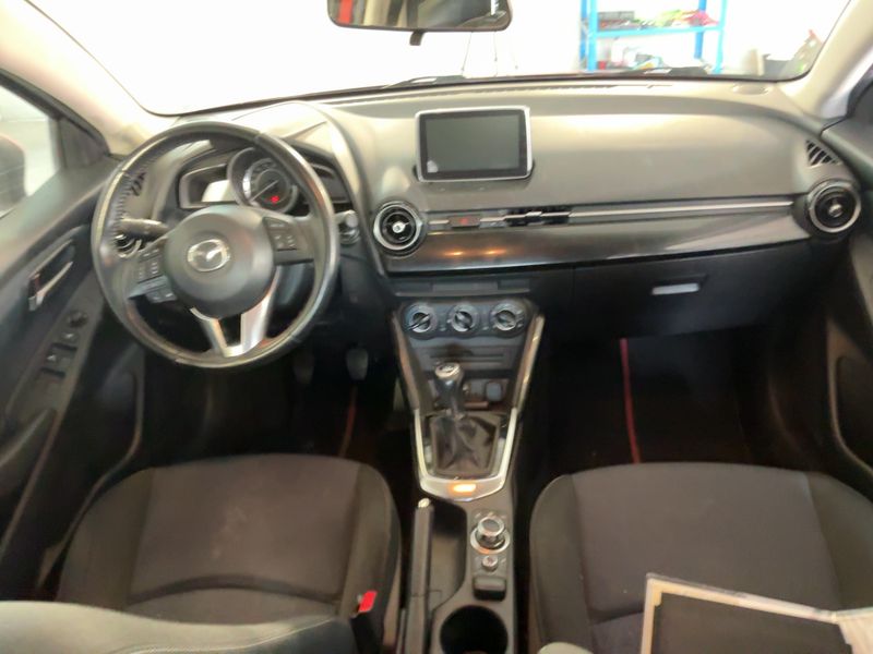 Mazda 2 1.5 Diesel Evolve — zdjęcie 12