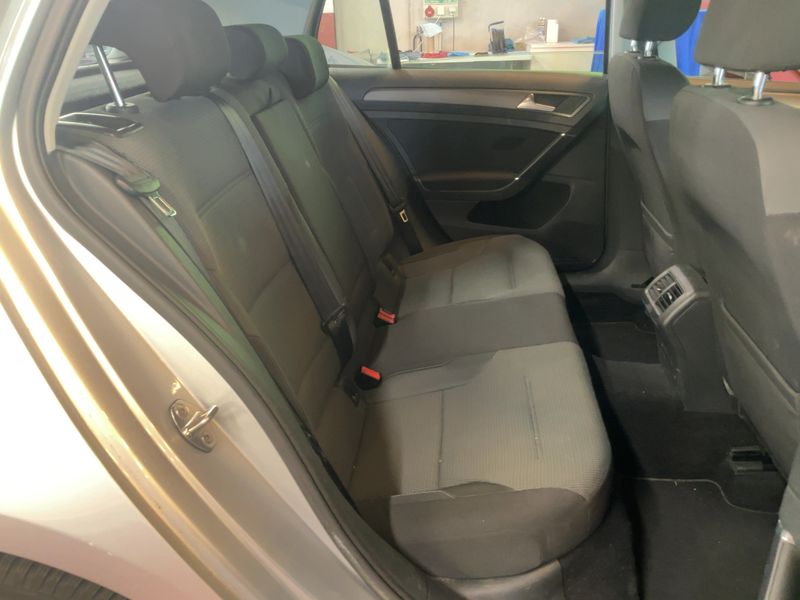 Volkswagen Golf VII 1.6 TDI Comfortline BlueMotion Tech 2013 – снимка 20