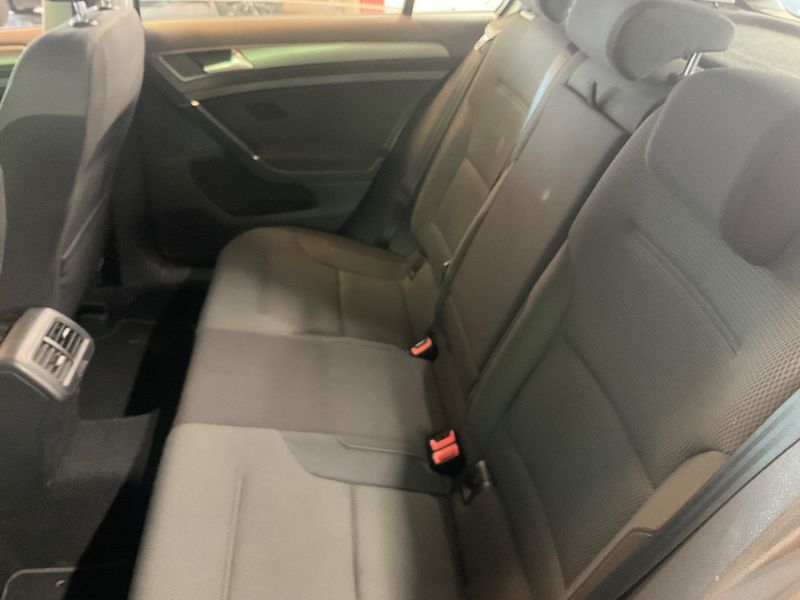 Volkswagen Golf VII 1.6 TDI Comfortline BlueMotion Tech 2013 – снимка 34