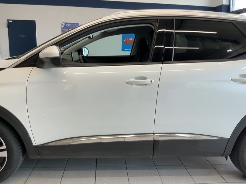 Peugeot 3008 1.5 Blue-HDi Allure — zdjęcie 4