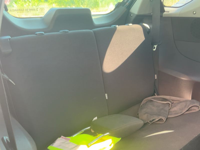 Toyota iQ 1.0 VVT-i — zdjęcie 14