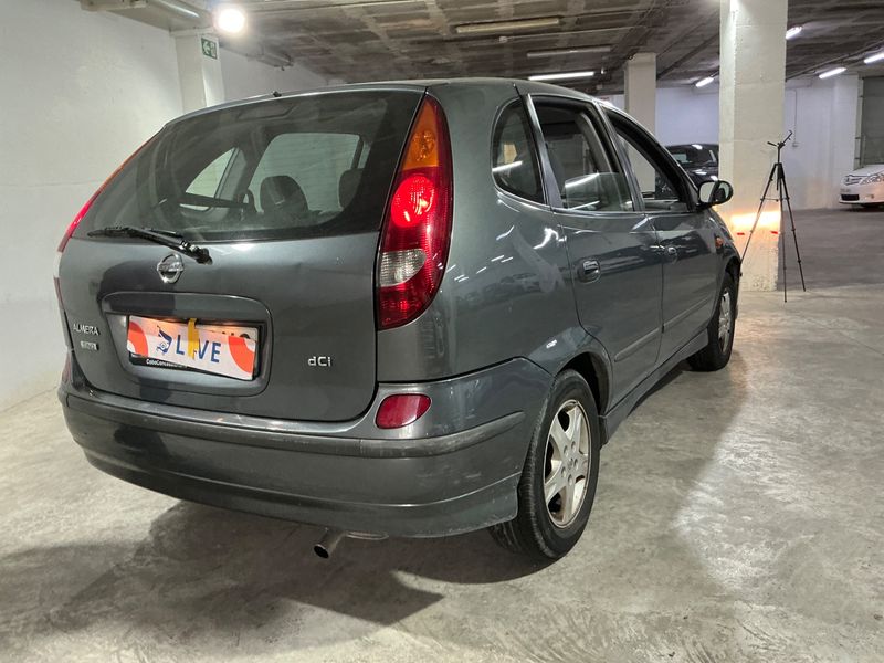 Nissan Almera Tino 2.2 dCi Acenta — zdjęcie 2