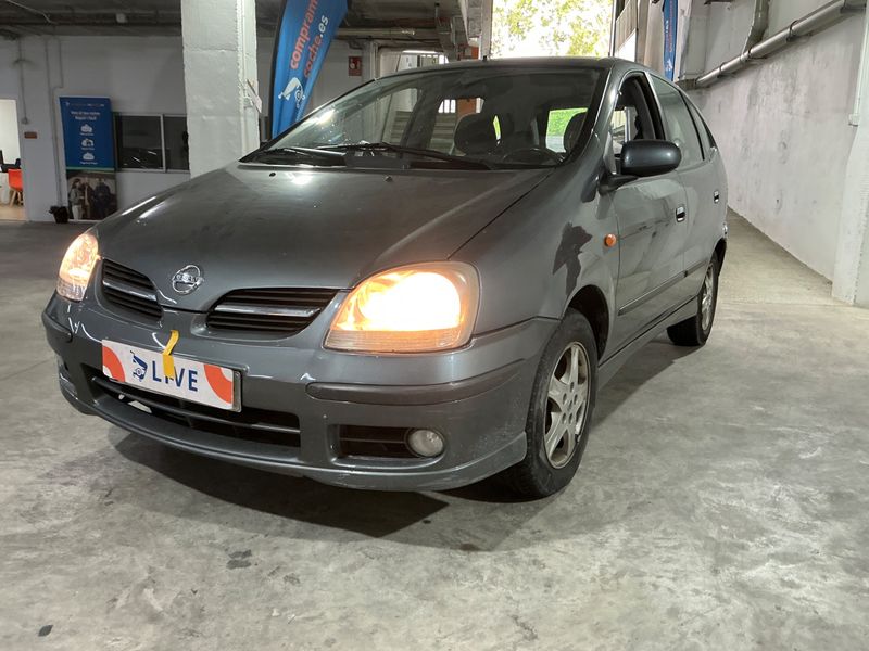 Nissan Almera Tino 2.2 dCi Acenta — zdjęcie 1