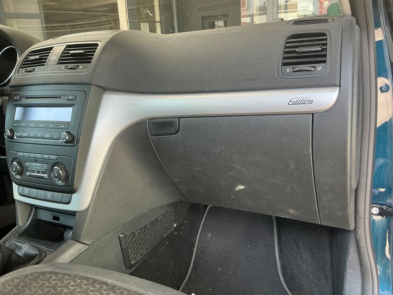 Skoda Yeti 2.0 TDI Edition 2015 – снимка 33