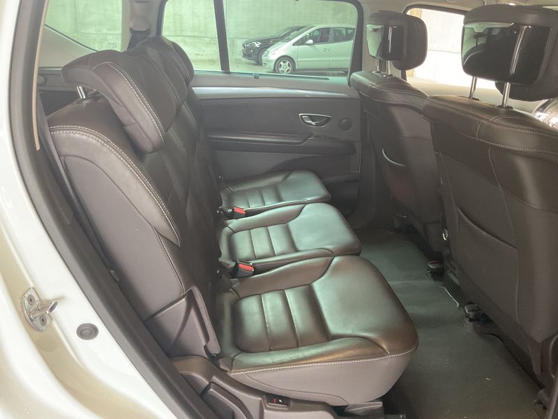 Renault Espace 1.6 dCi Energy Initiale Paris — zdjęcie 14