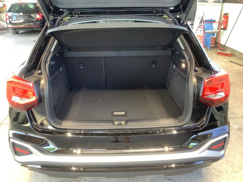 Audi Q2 35 TFSI S line — zdjęcie 10