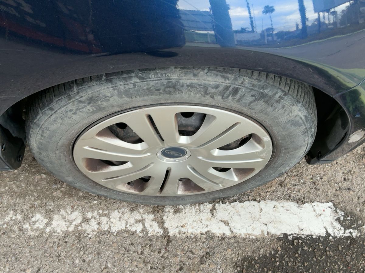 Ford Focus 2012 — photo 12