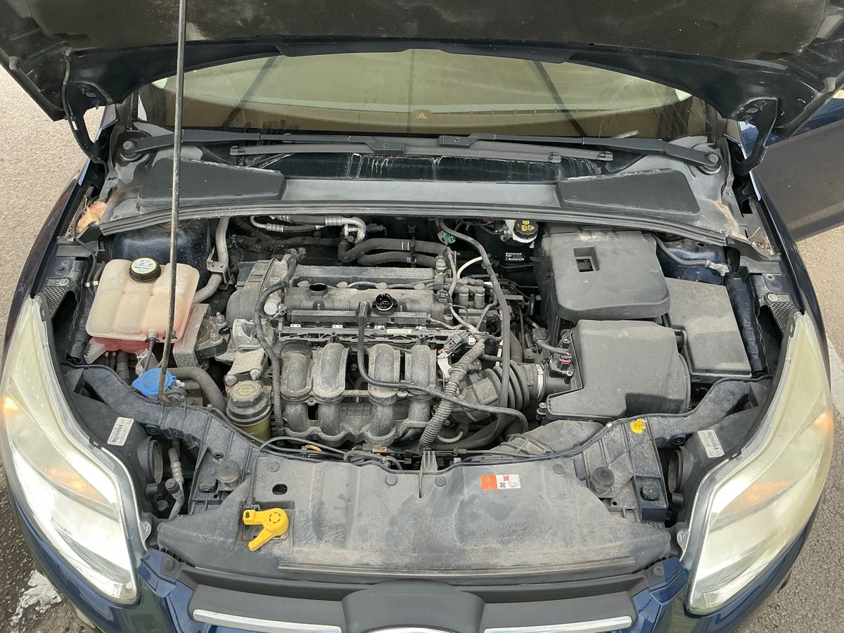Ford Focus 2012 — photo 34
