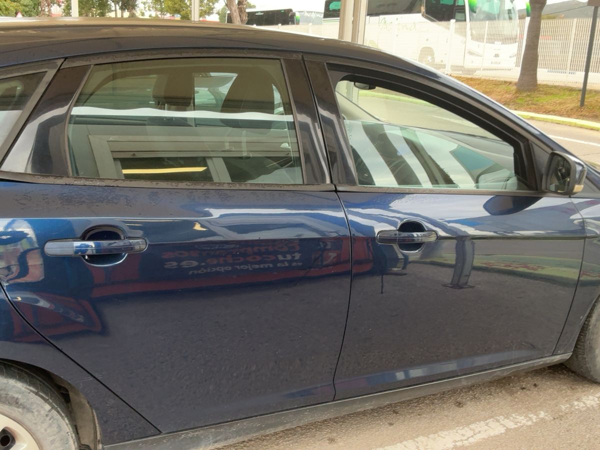 Ford Focus 2012 — photo 11