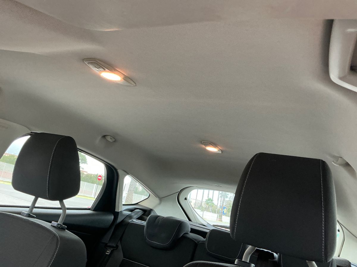 Ford Focus 2012 — photo 26