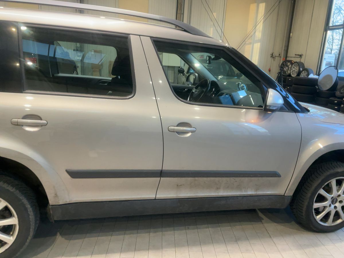 Skoda Yeti 2014 — photo 11