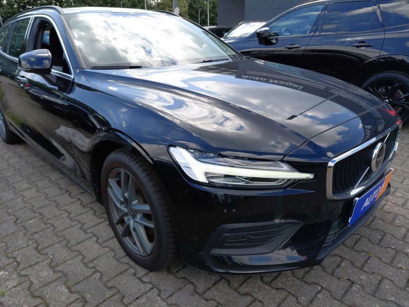 Volvo V60 2.0 B4 Mild-Hybrid Core — zdjęcie 6