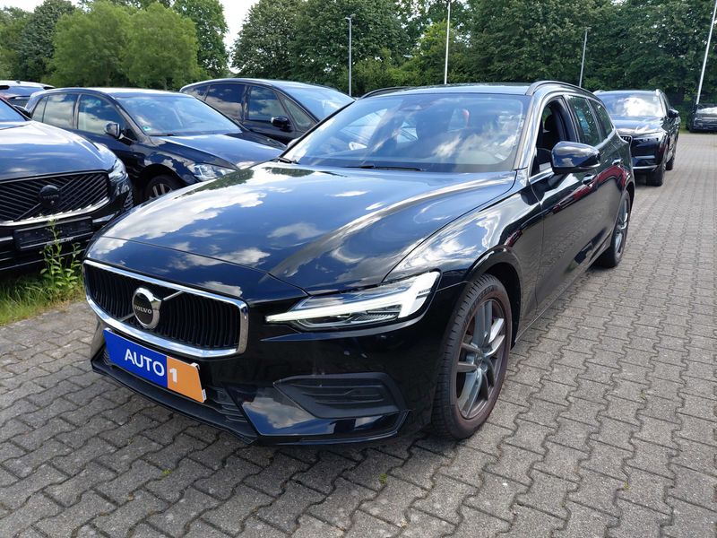 Volvo V60 2.0 B4 Mild-Hybrid Core — zdjęcie 1