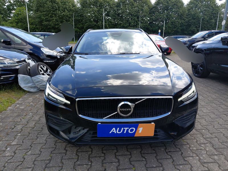 Volvo V60 2.0 B4 Mild-Hybrid Core — zdjęcie 7