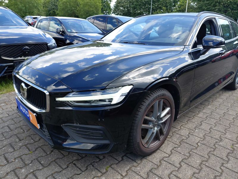 Volvo V60 2.0 B4 Mild-Hybrid Core — zdjęcie 2
