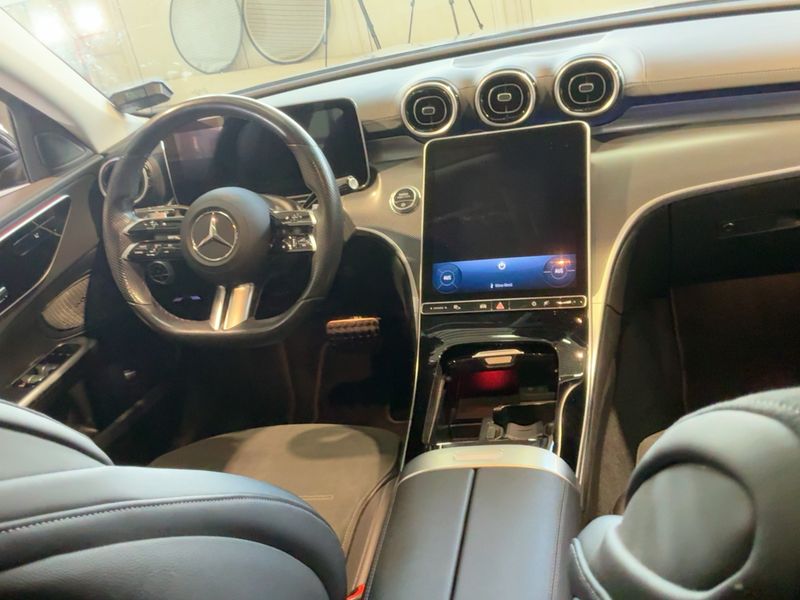 Mercedes-Benz C-Klasse C 180 Mild-Hybrid T AMG Line — zdjęcie 12
