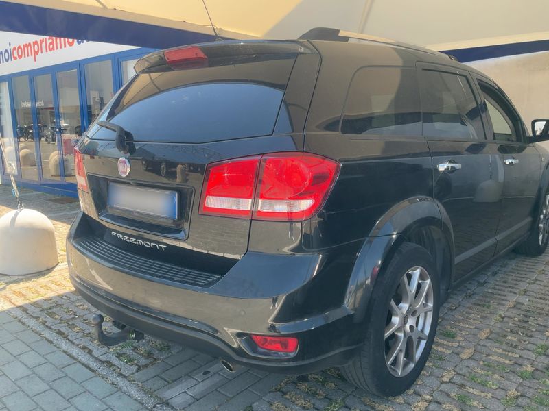 Fiat Freemont 2.0 Multijet Lounge — zdjęcie 6