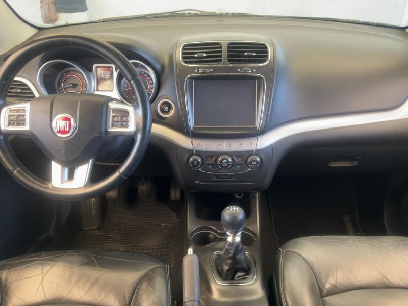 Fiat Freemont 2.0 Multijet Lounge — zdjęcie 12