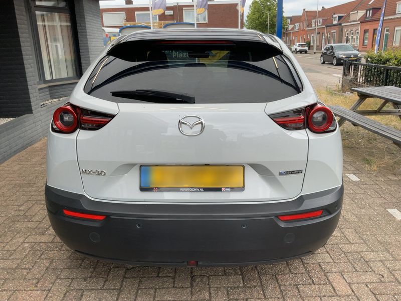 Mazda MX-30 electric drive 107 kW First Edition — zdjęcie 5