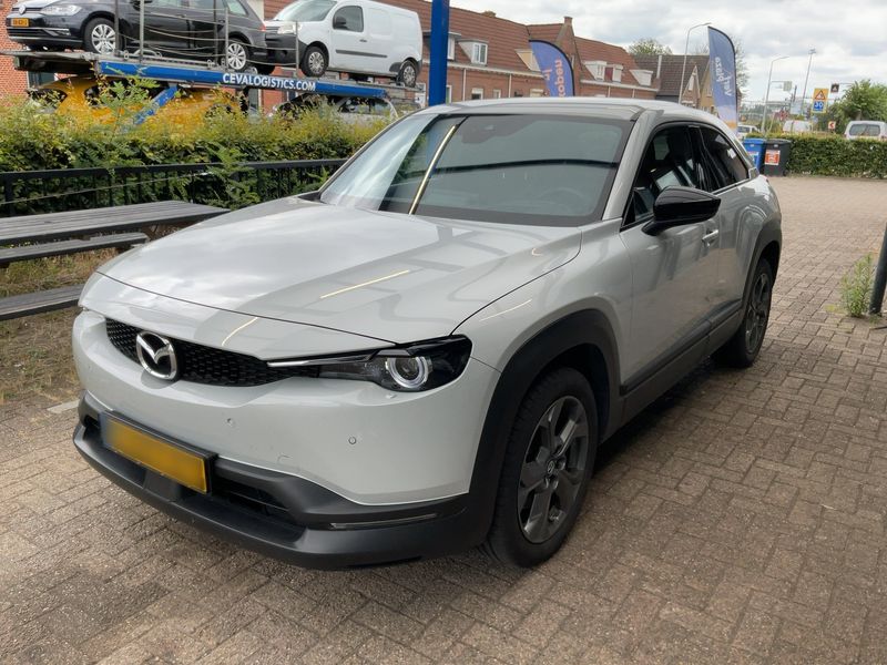Mazda MX-30 electric drive 107 kW First Edition