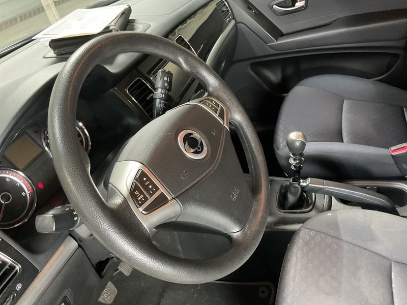 Ssangyong Korando 2.0 Crystal 4x2 2013 – снимка 33