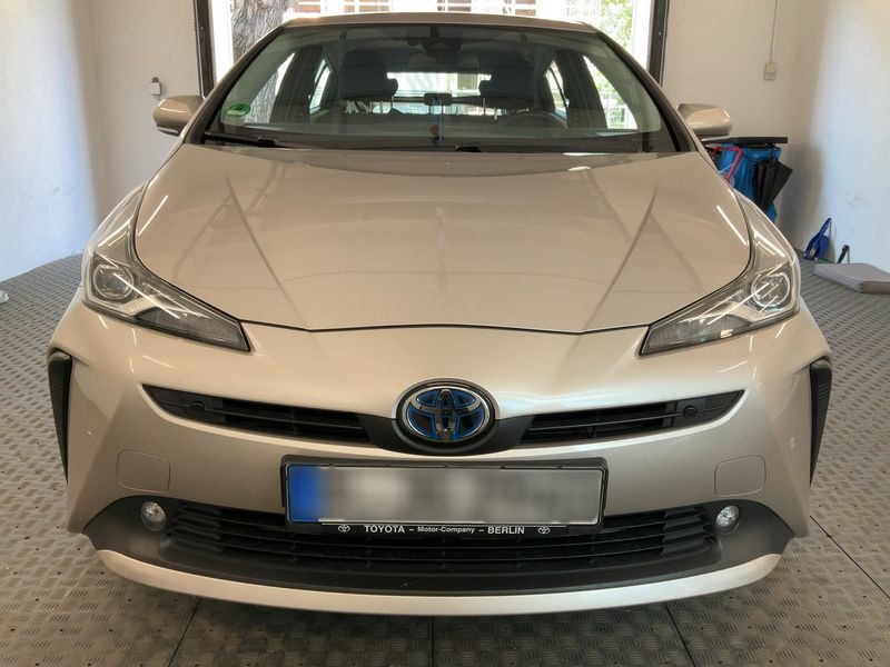 Toyota Prius 1.8 Comfort — zdjęcie 9