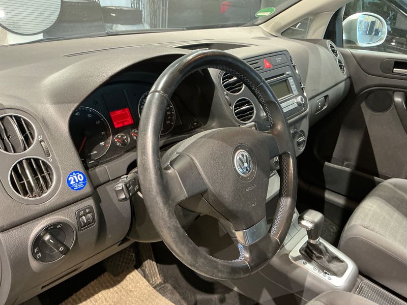 Volkswagen Golf V Plus 1.6 Tour 2007 – снимка 30