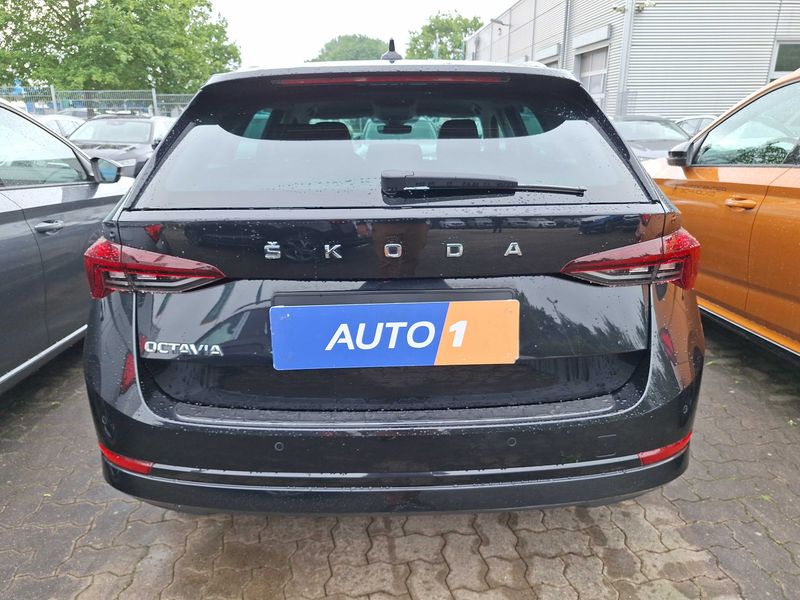 Skoda Octavia 2.0 TDI Style — zdjęcie 4