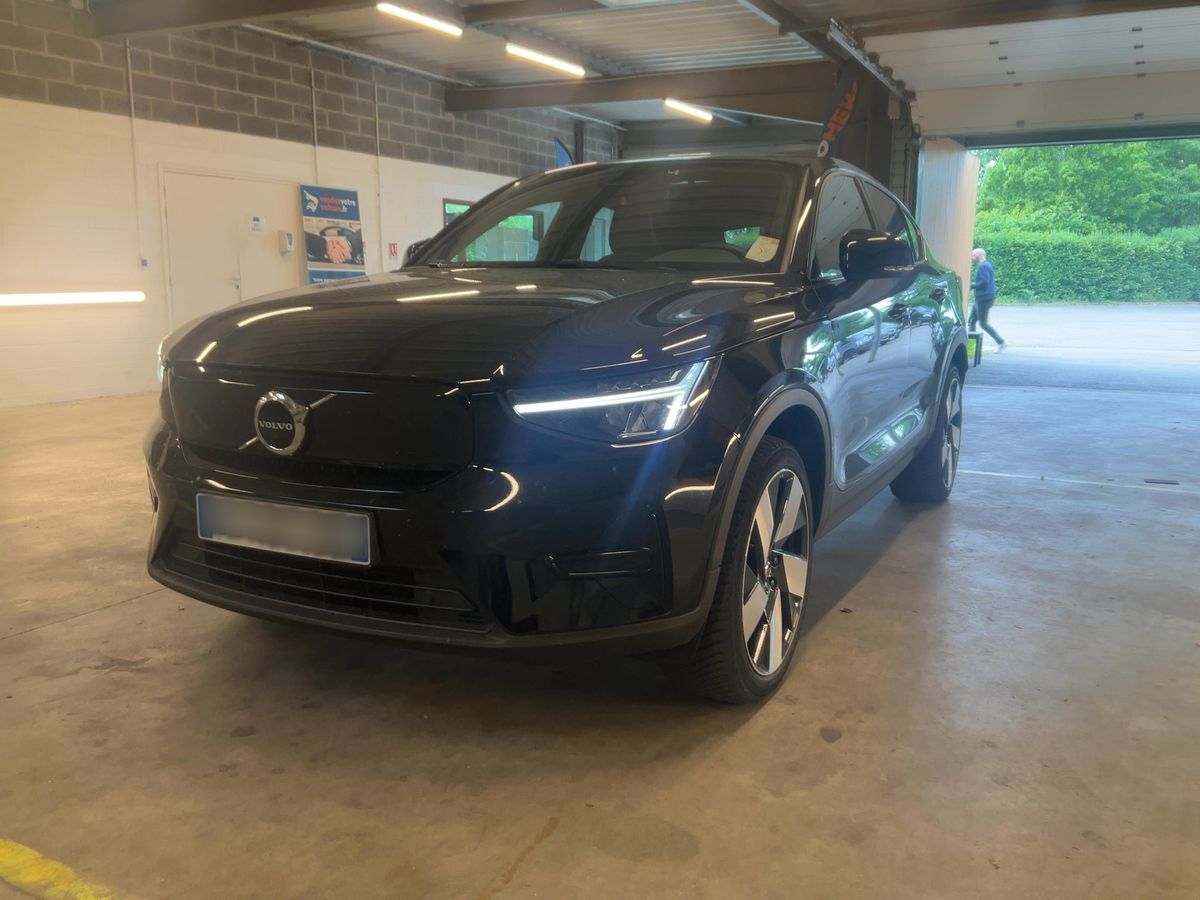 Volvo C40 2022 — photo 1