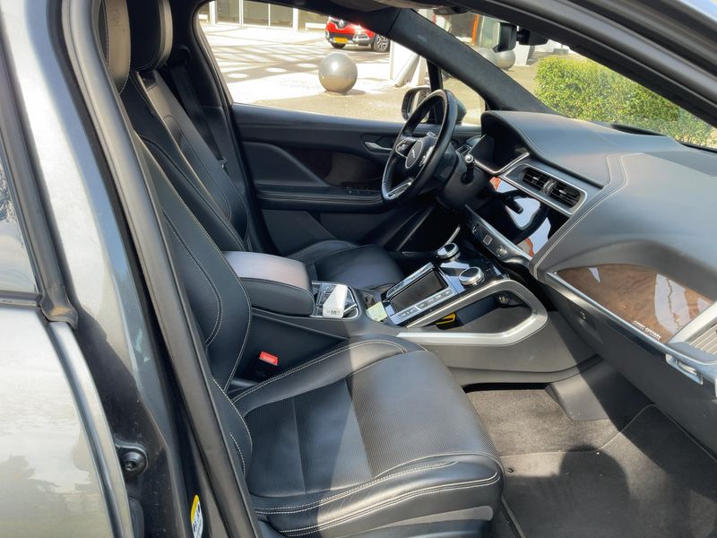 Jaguar I-Pace electric drive 294 kW First Edition — zdjęcie 11
