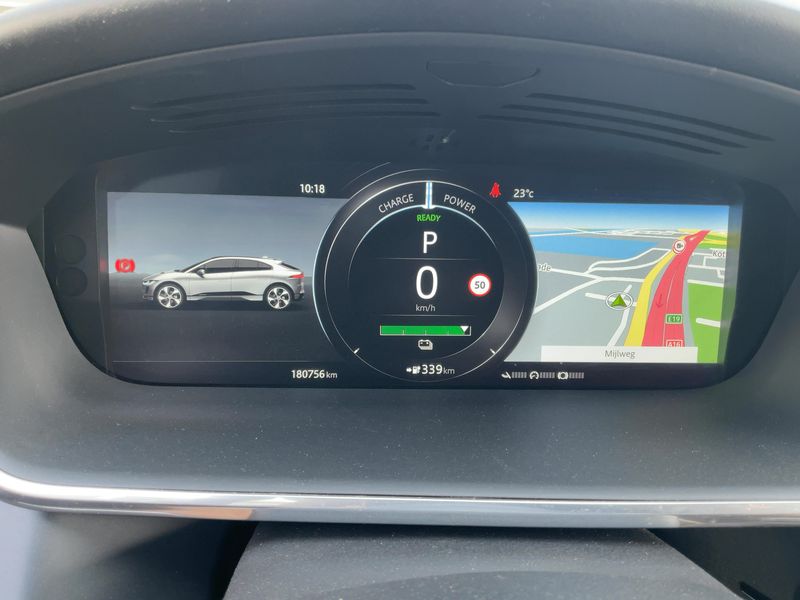 Jaguar I-Pace electric drive 294 kW First Edition — zdjęcie 13